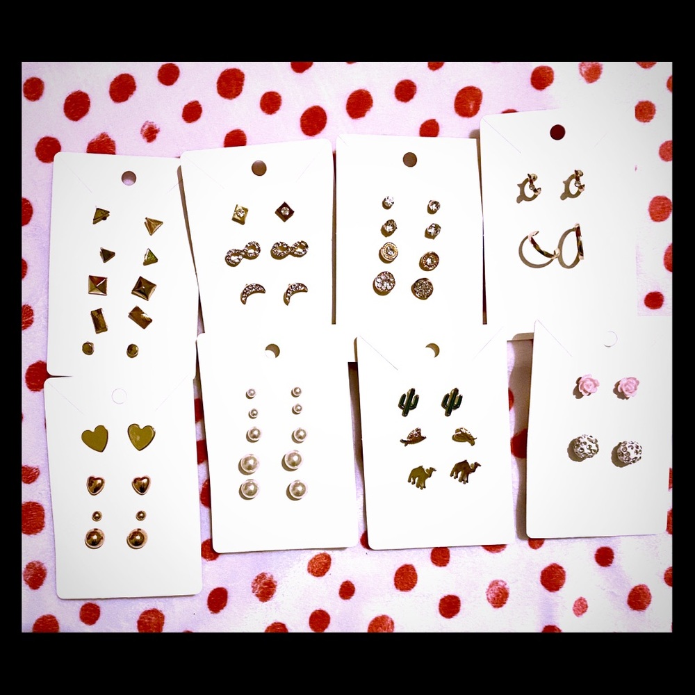 Pack of 28 different pairs of earrings.